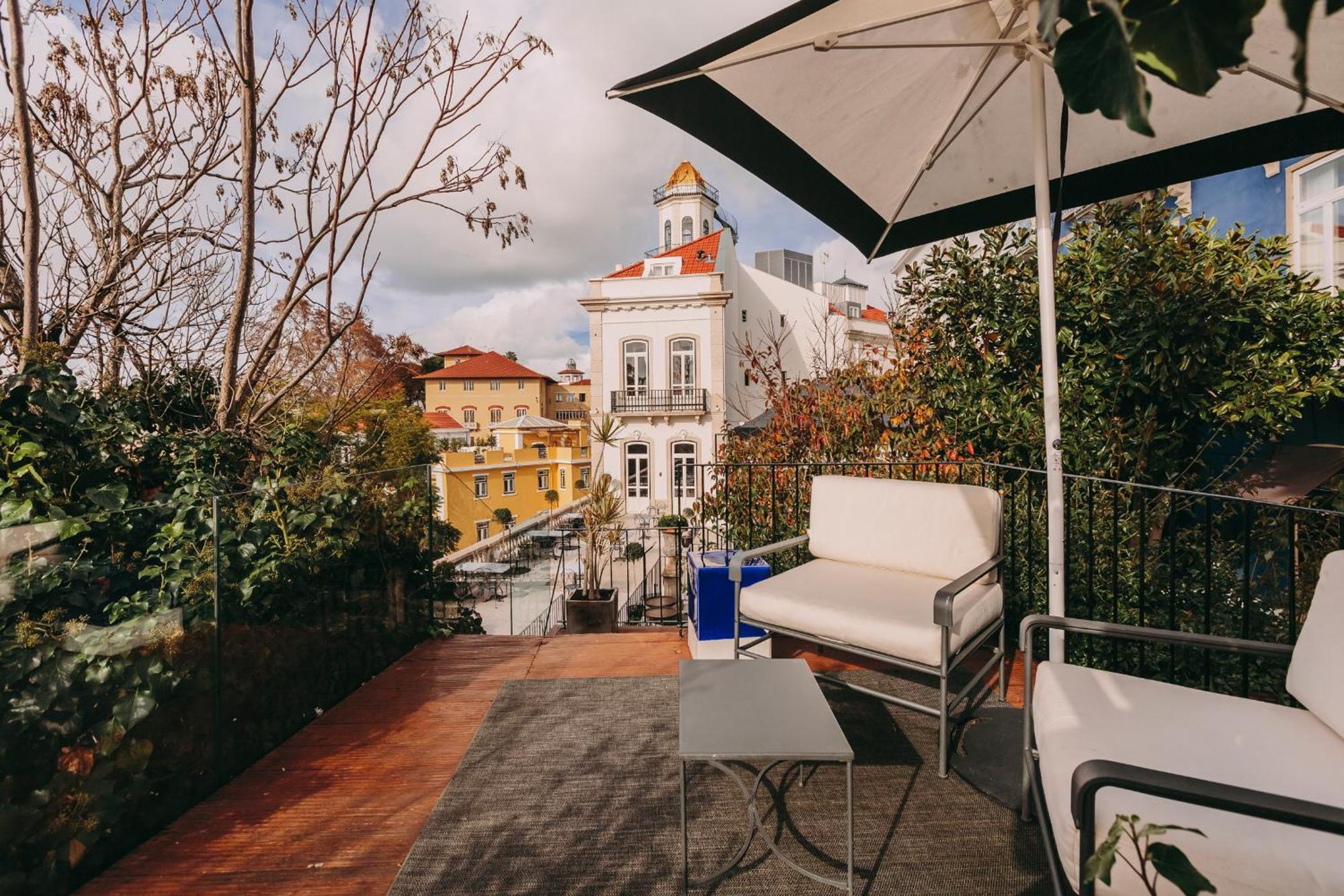 Torel Palace Lisboa Exteriér fotografie The terrace of the hotel