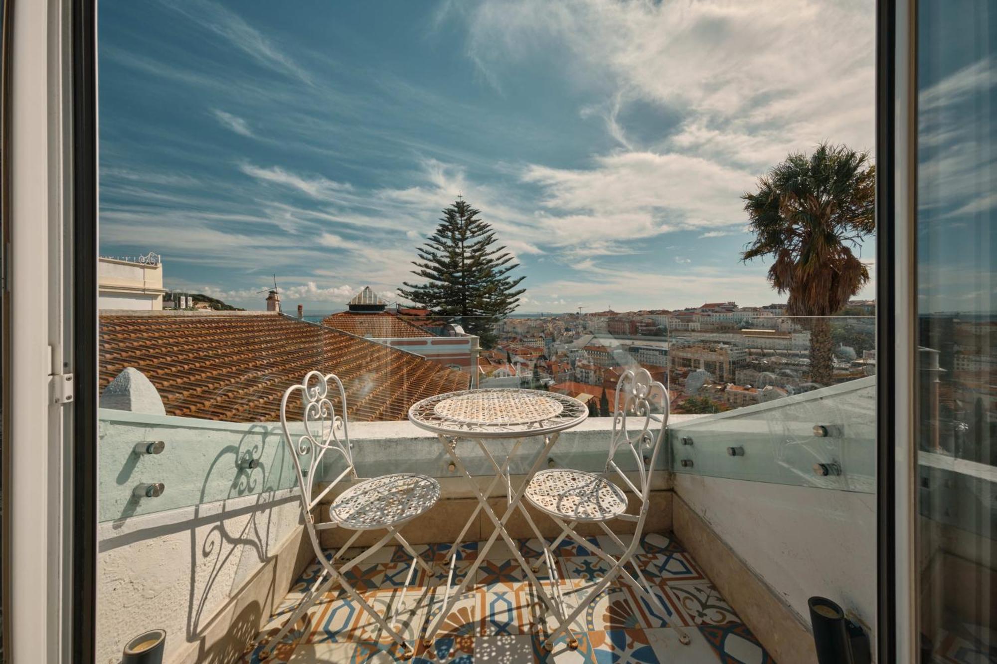 Torel Palace Lisboa Exteriér fotografie A view from the balcony of a house in the city of Rabat, Morocco