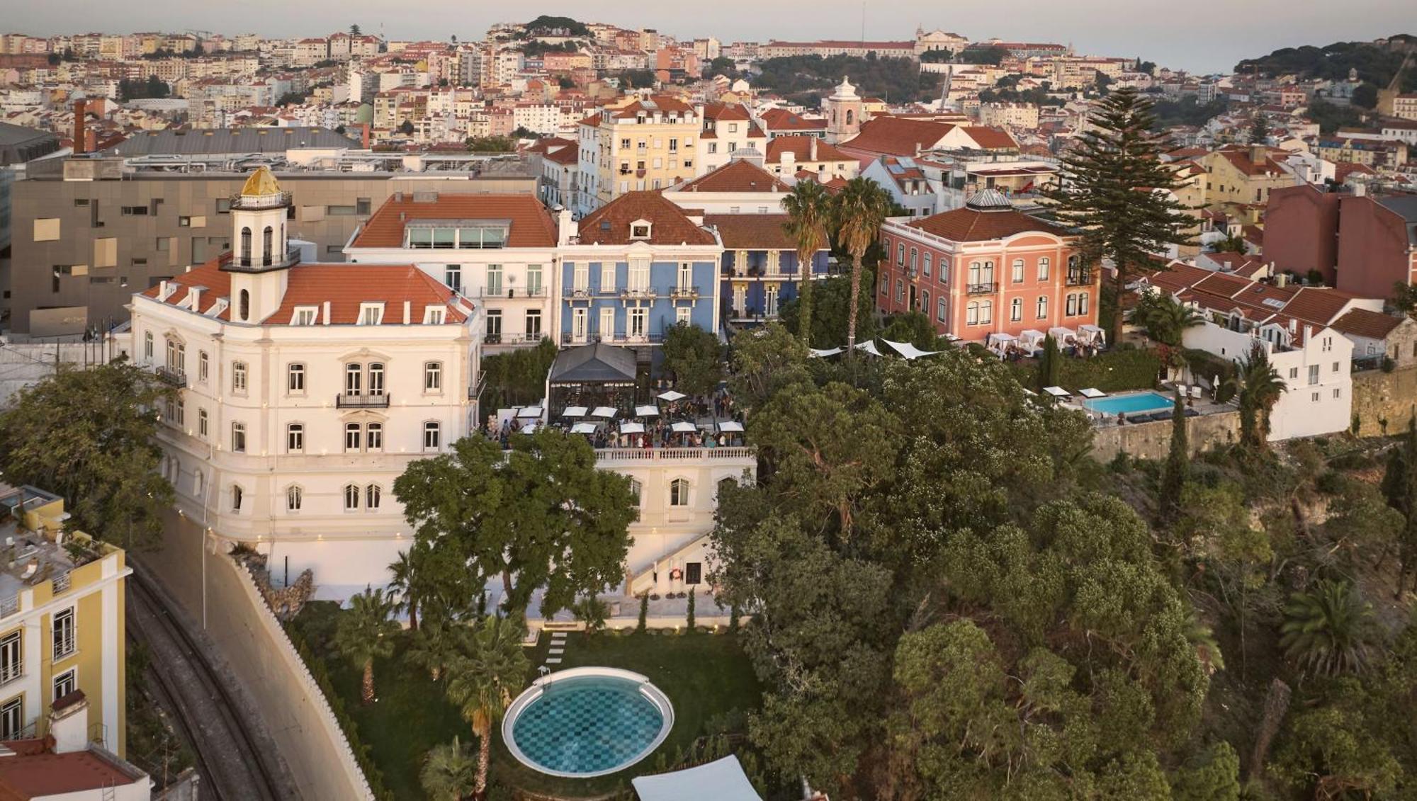 Torel Palace Lisboa Exteriér fotografie The hotel's gardens