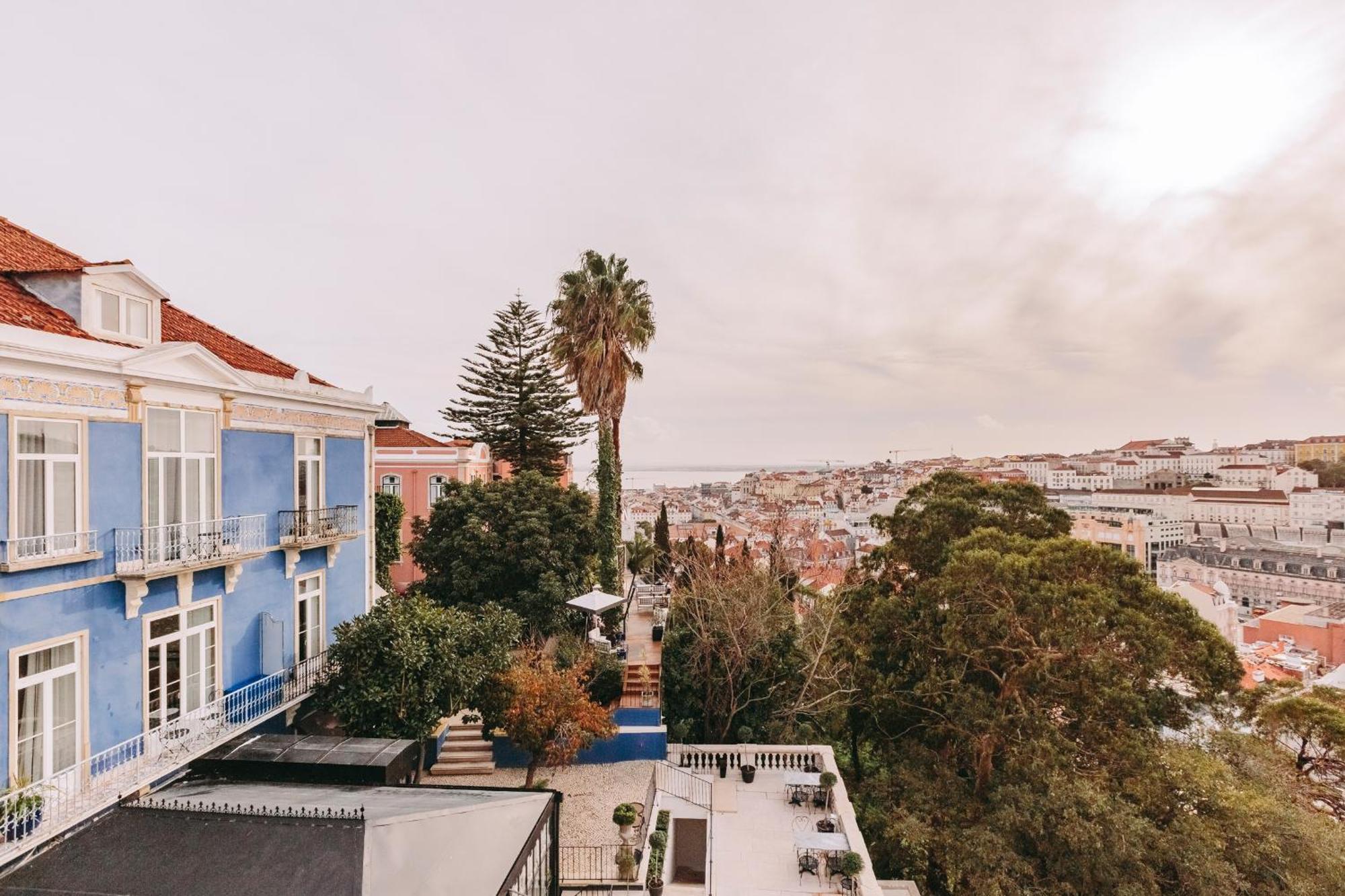 Torel Palace Lisboa Pokoj fotografie View of the city of Funchal