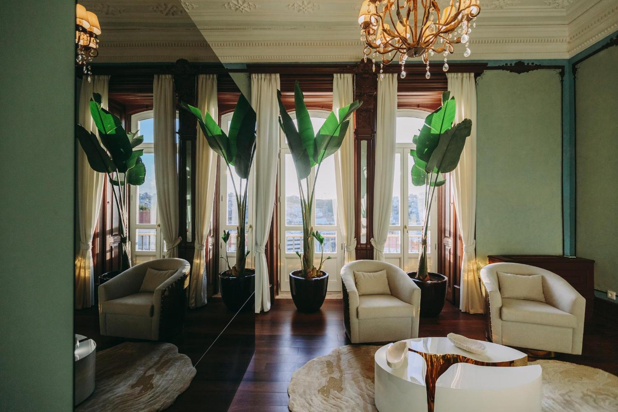 Torel Palace Lisboa Pokoj fotografie The interior of the hotel