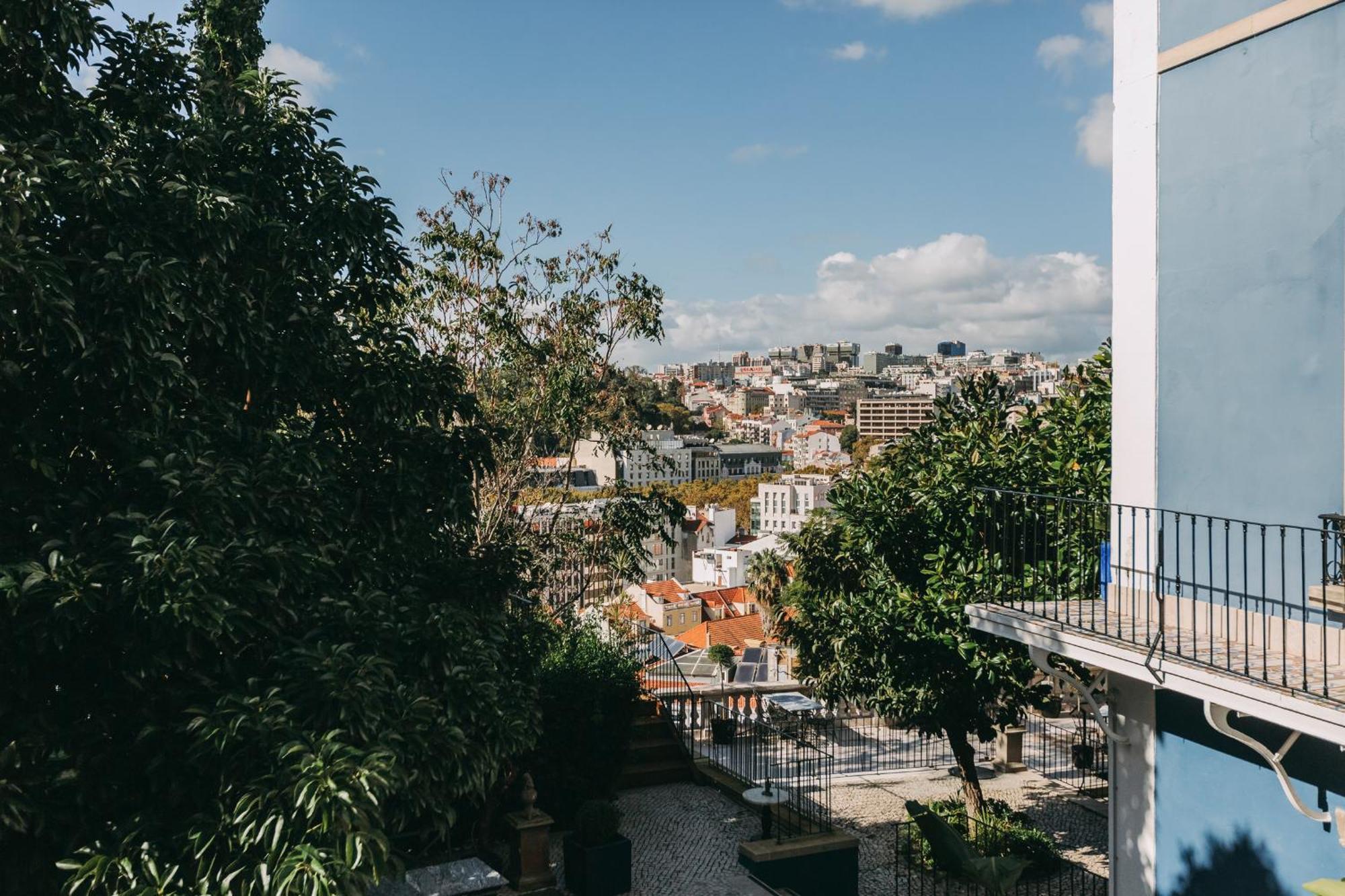 Torel Palace Lisboa Pokoj fotografie View of the city of Coimbra