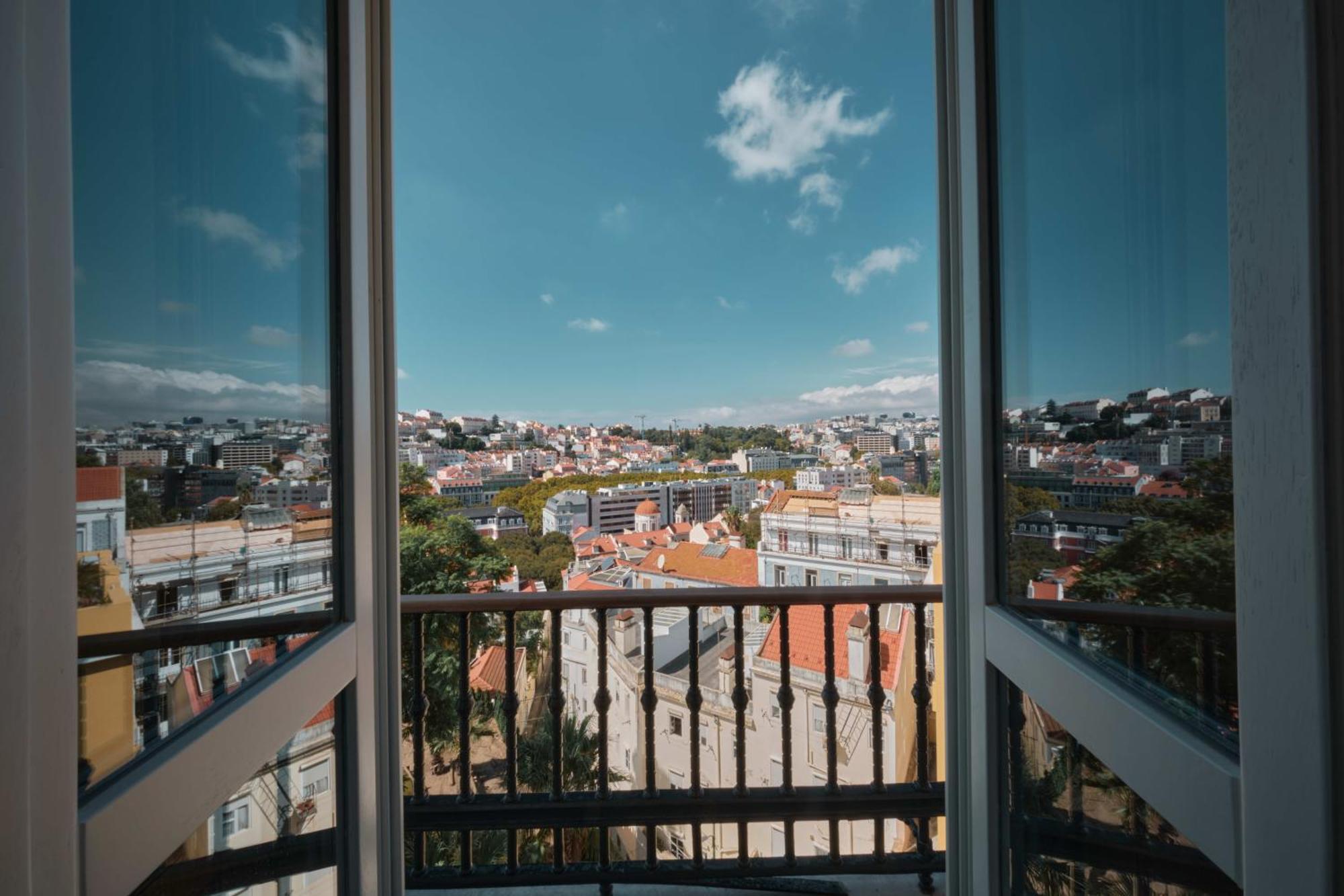 Torel Palace Lisboa Pokoj fotografie View from the balcony of the hotel